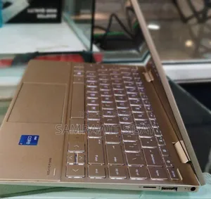 New Laptop HP Envy X360 8GB Intel Core I7 SSD 1T