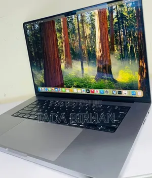 New Laptop Apple MacBook Pro M1 16GB Apple M1 Pro SSD 512GB