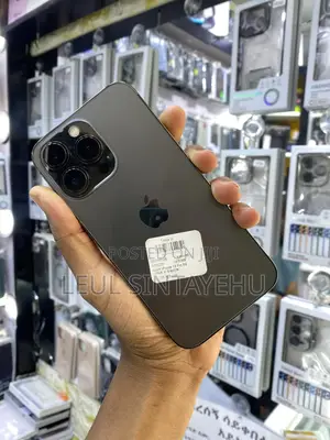 Photo - Apple iPhone 13 Pro 128 GB Black