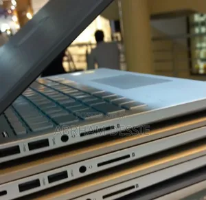 New Laptop HP Pavilion 15 8GB Intel Core I5 SSD 512GB