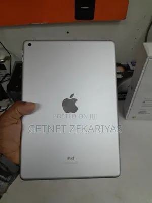 New Apple iPad 10.2 (2021) 64 GB Silver