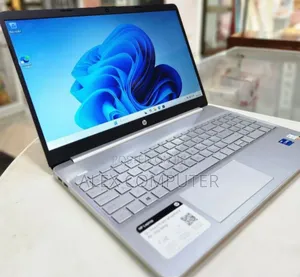 New Laptop HP Stream Notebook 8GB Intel Core I7 SSD 512GB