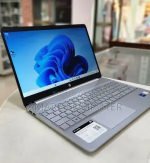 New Laptop HP Stream Notebook 8GB Intel Core I7 SSD 512GB