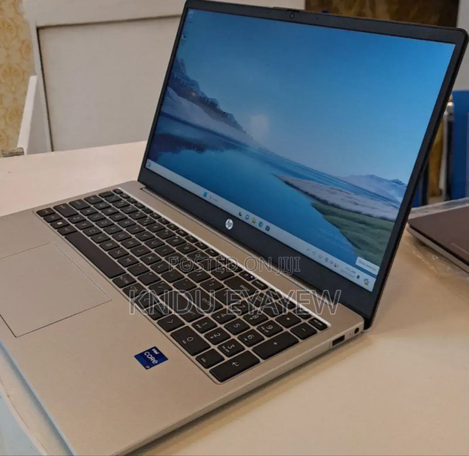 New Laptop HP Chromebook 13 16GB Intel Core I7 SSD 1T