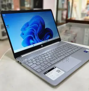 New Laptop HP Stream Notebook 8GB Intel Core I7 SSD 512GB