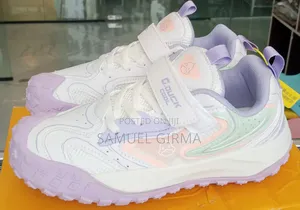 Soft Sol Bread Sneakers
Size:27-37