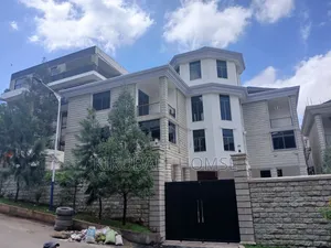 8bdrm Villa in Bole for rent