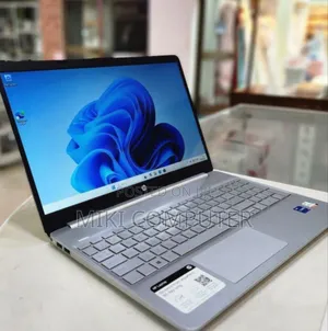 New Laptop HP Stream Notebook 8GB Intel Core I7 SSD 512GB