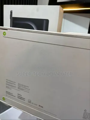 New Laptop Apple MacBook Pro 2024 M4 14-Inch 16GB Apple M4 SSD 512GB