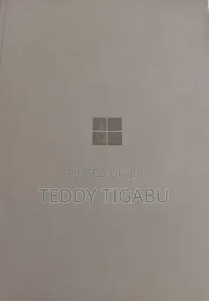 New Laptop Microsoft Surface Book 3 16GB Intel Core I7 SSD 256GB