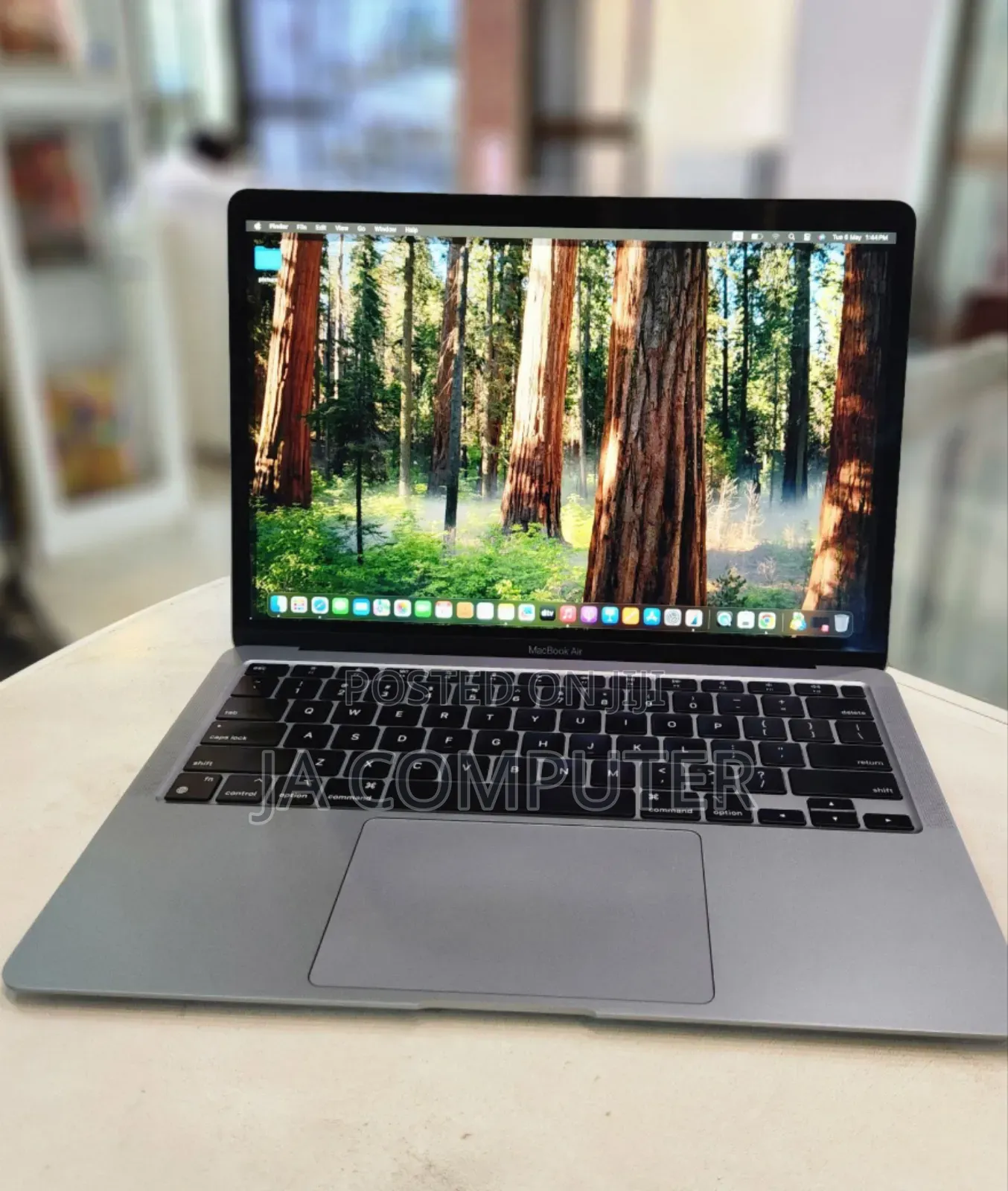 New Laptop Apple MacBook Pro M1 16GB Apple M1 SSD 256GB