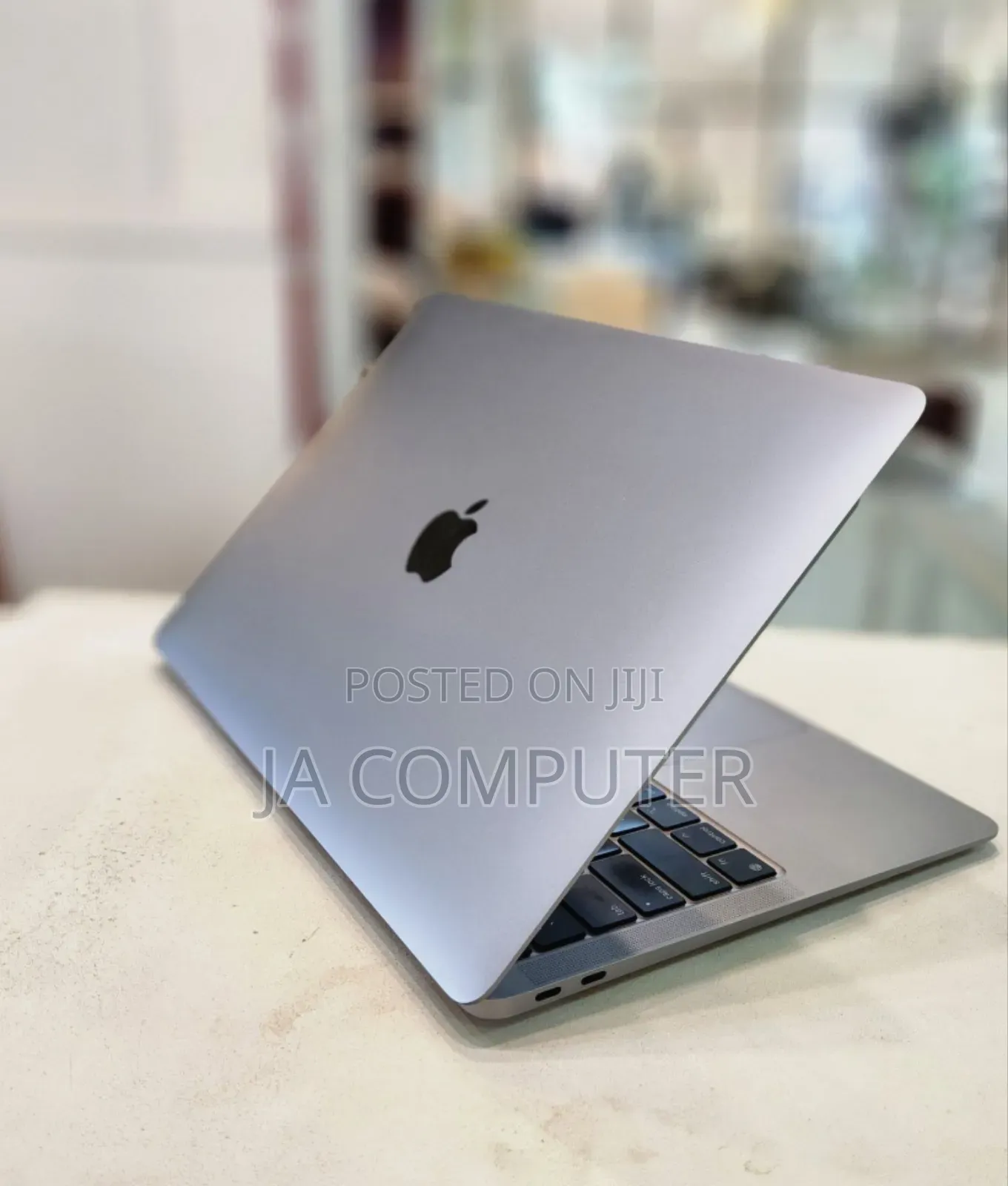 New Laptop Apple MacBook Pro M1 16GB Apple M1 SSD 256GB