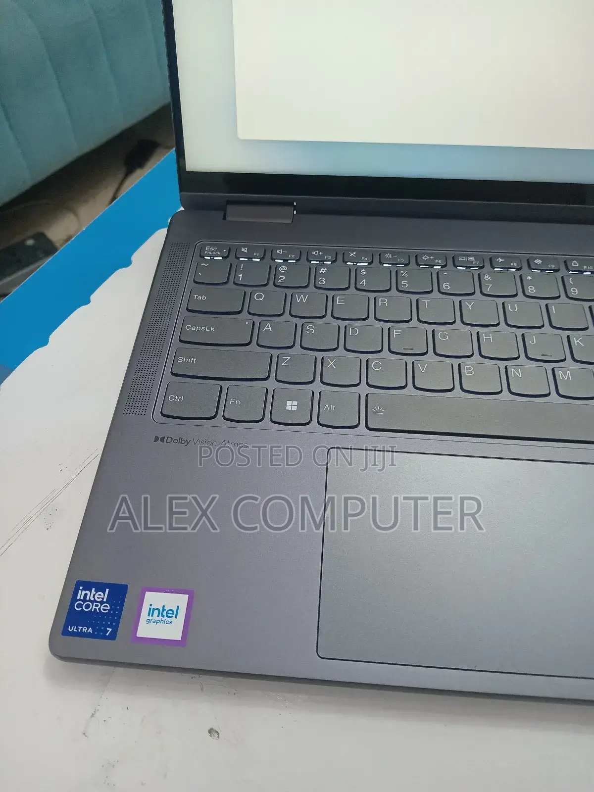 New Laptop Lenovo Yoga 7i 16GB Intel Core Ultra 7 SSD 1T