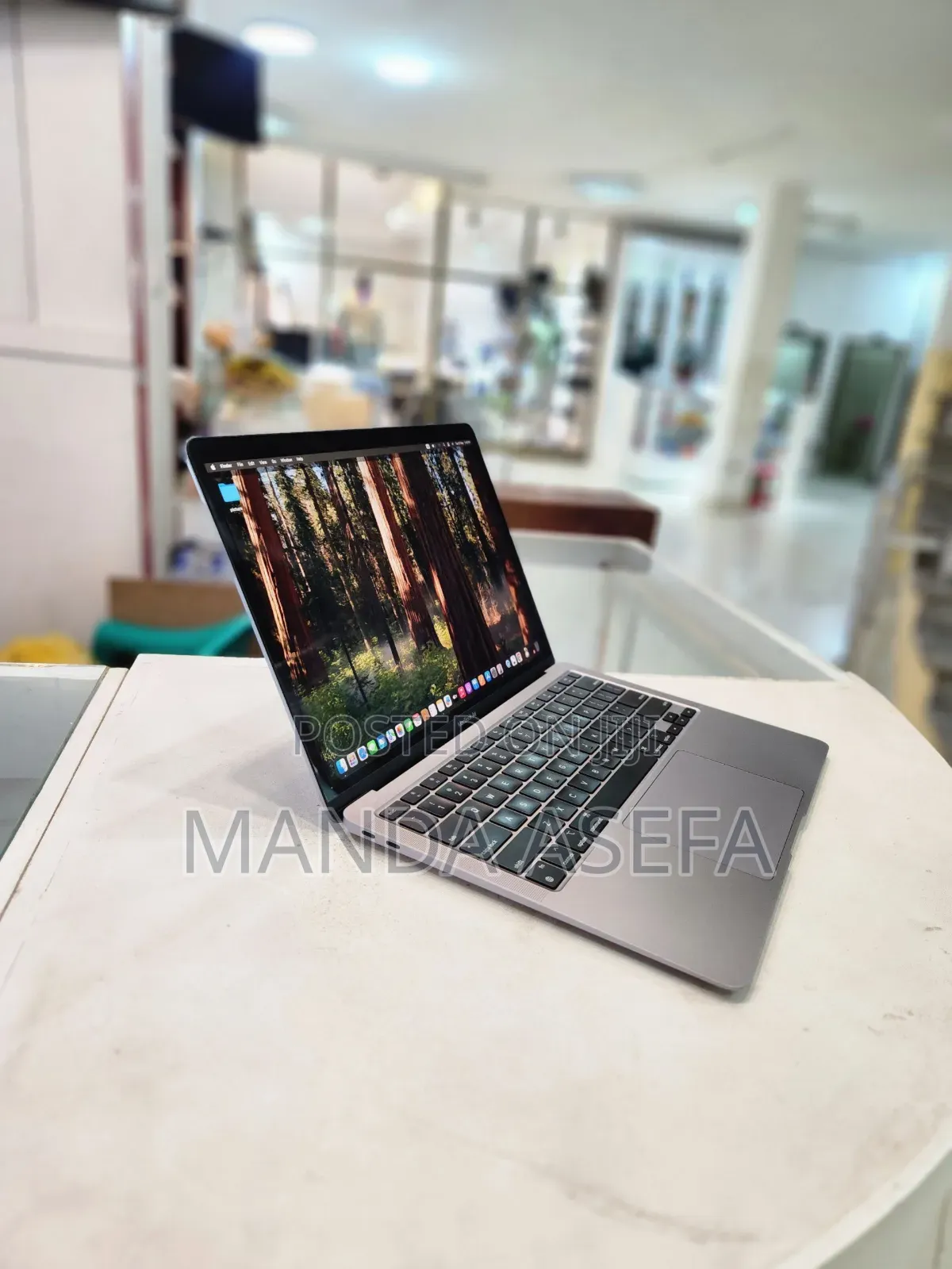 New Laptop Apple MacBook Air 2020 M1 16GB Apple M1 SSD 256GB