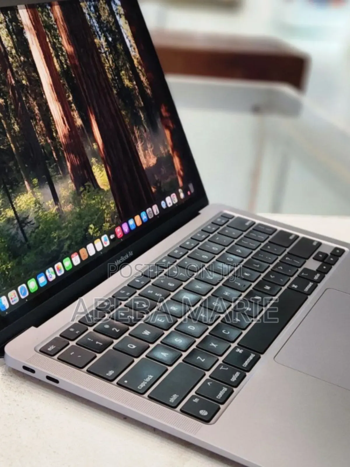 New Laptop Apple MacBook Air 2020 M1 16GB Apple M1 SSD 256GB