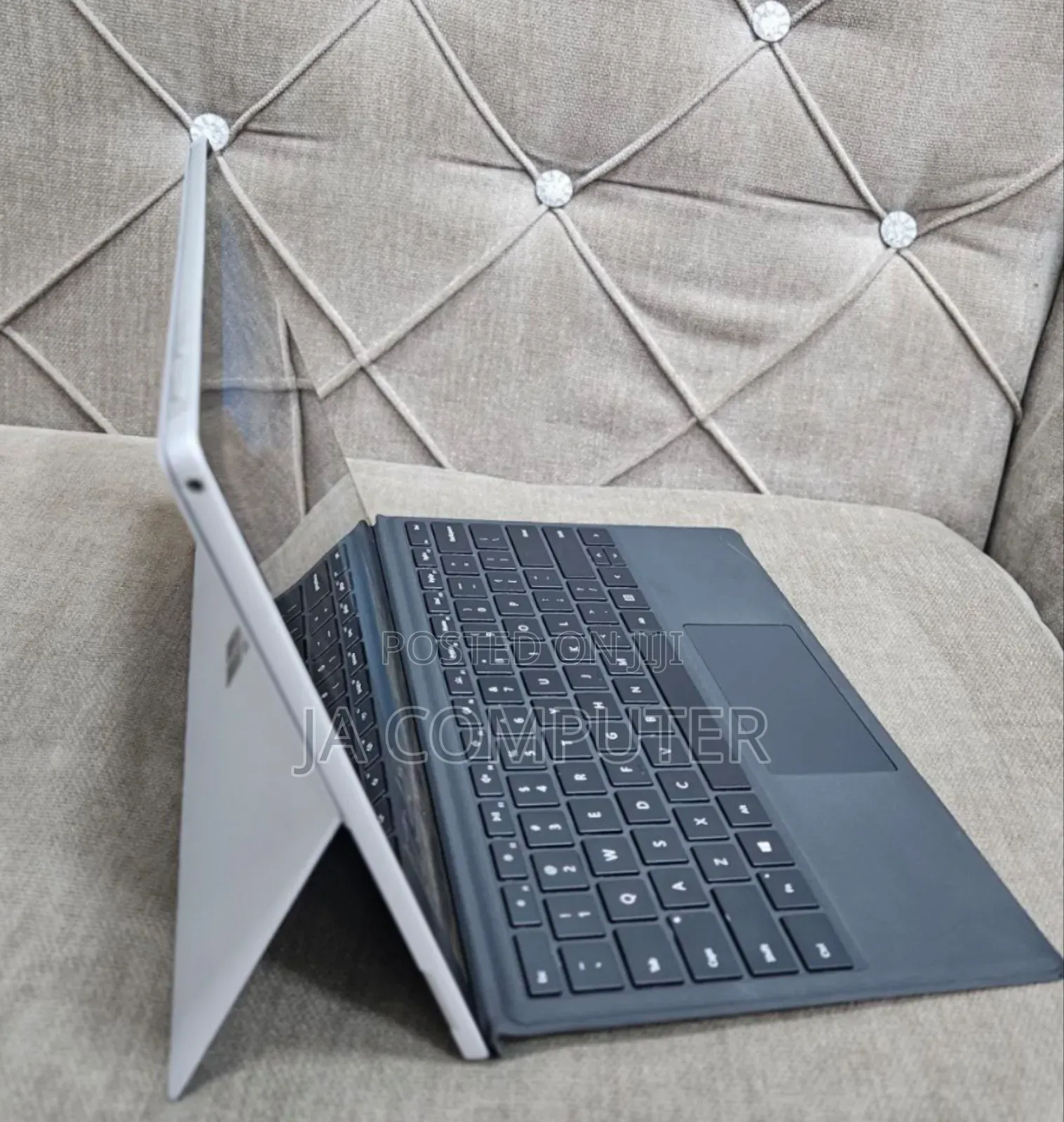 New Laptop Microsoft Surface Pro 7 8GB Intel Core I5 SSD 128GB