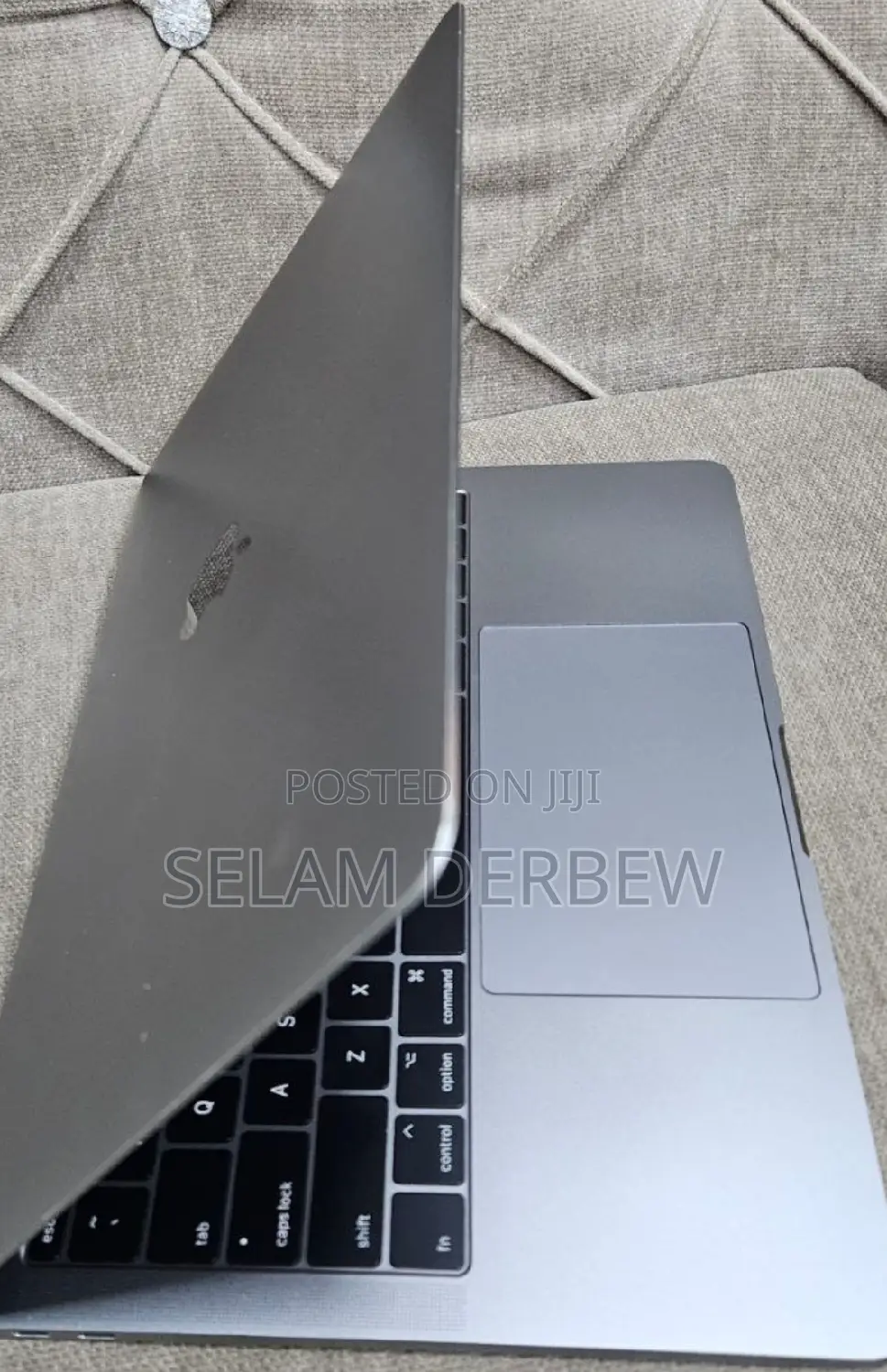 New Laptop Apple MacBook Pro 2017 16GB Intel Core I5 SSD 256GB