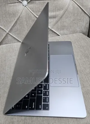 New Laptop Apple MacBook 2017 16GB Intel Core I5 SSD 256GB