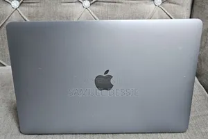 New Laptop Apple MacBook 2017 16GB Intel Core I5 SSD 256GB