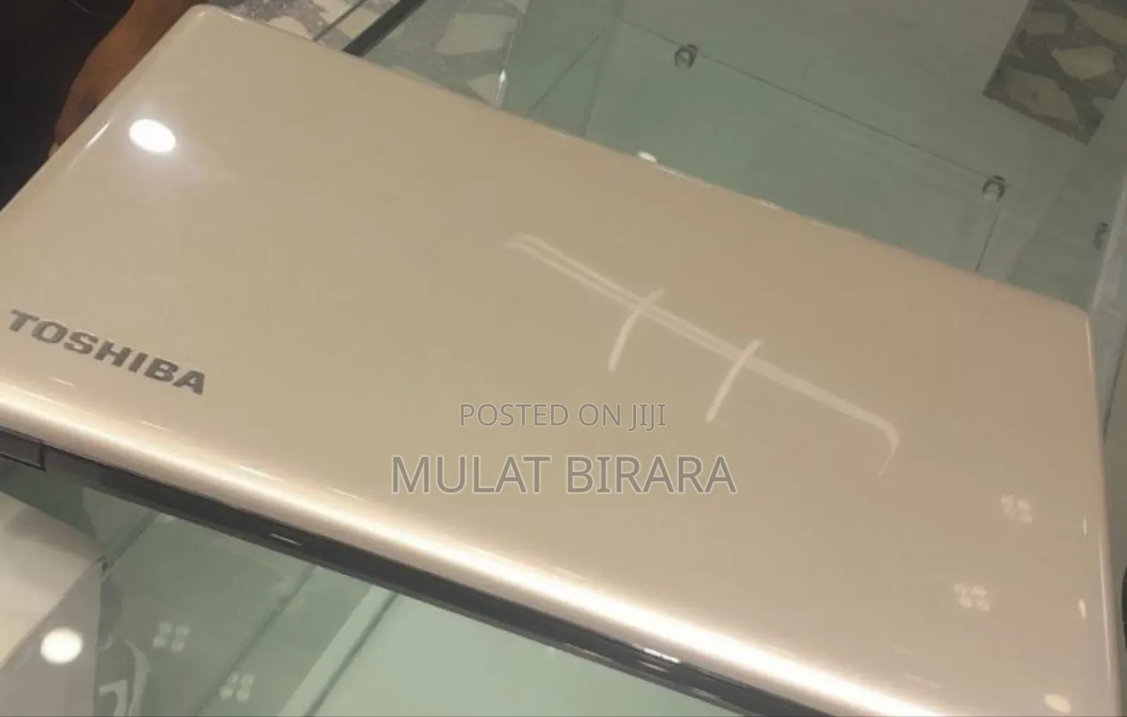 New Laptop Toshiba Satellite C850 8GB Intel Core I3 HDD 1T