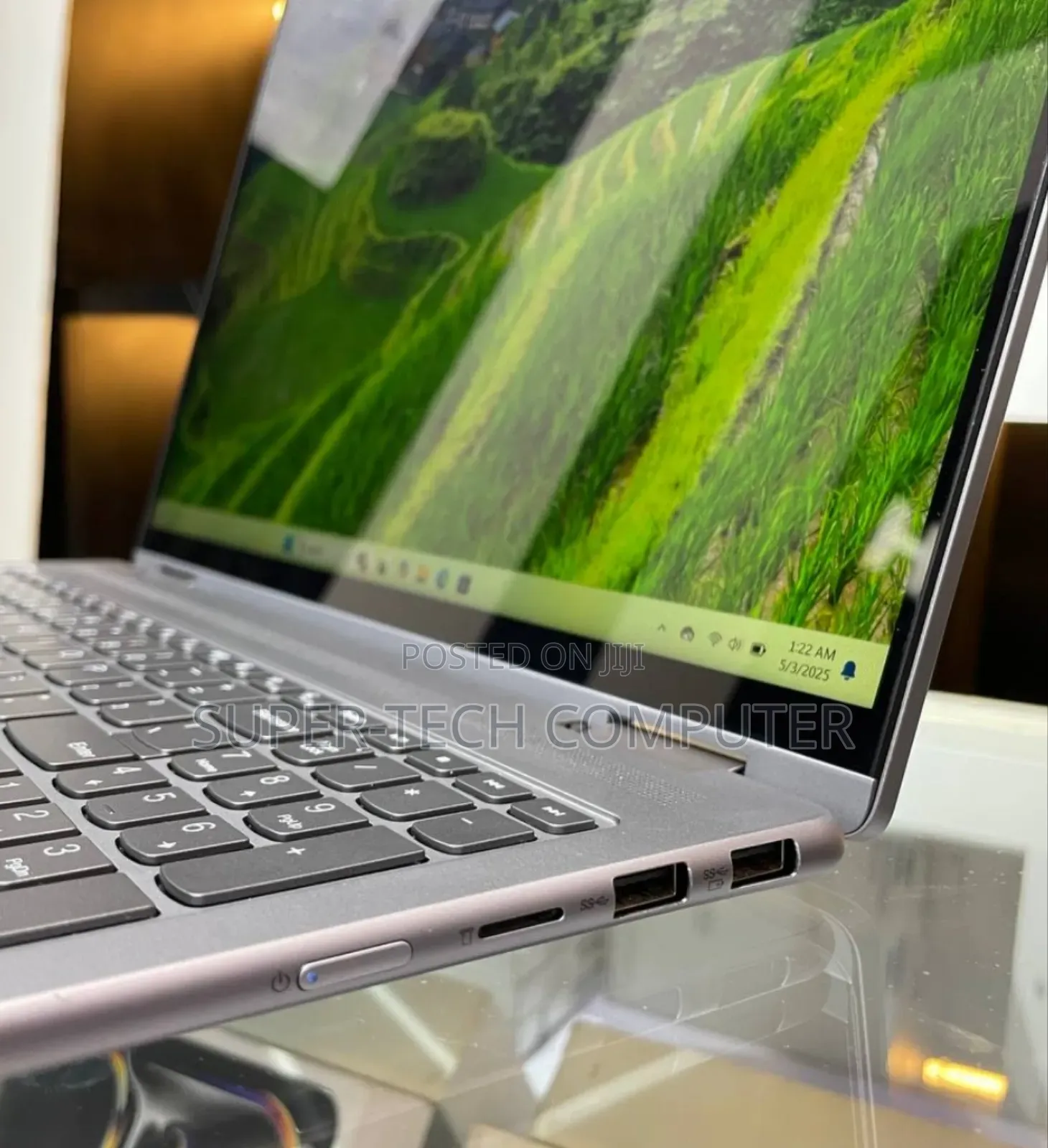 New Laptop Lenovo Yoga 910 8GB AMD Ryzen 5 SSD 512GB