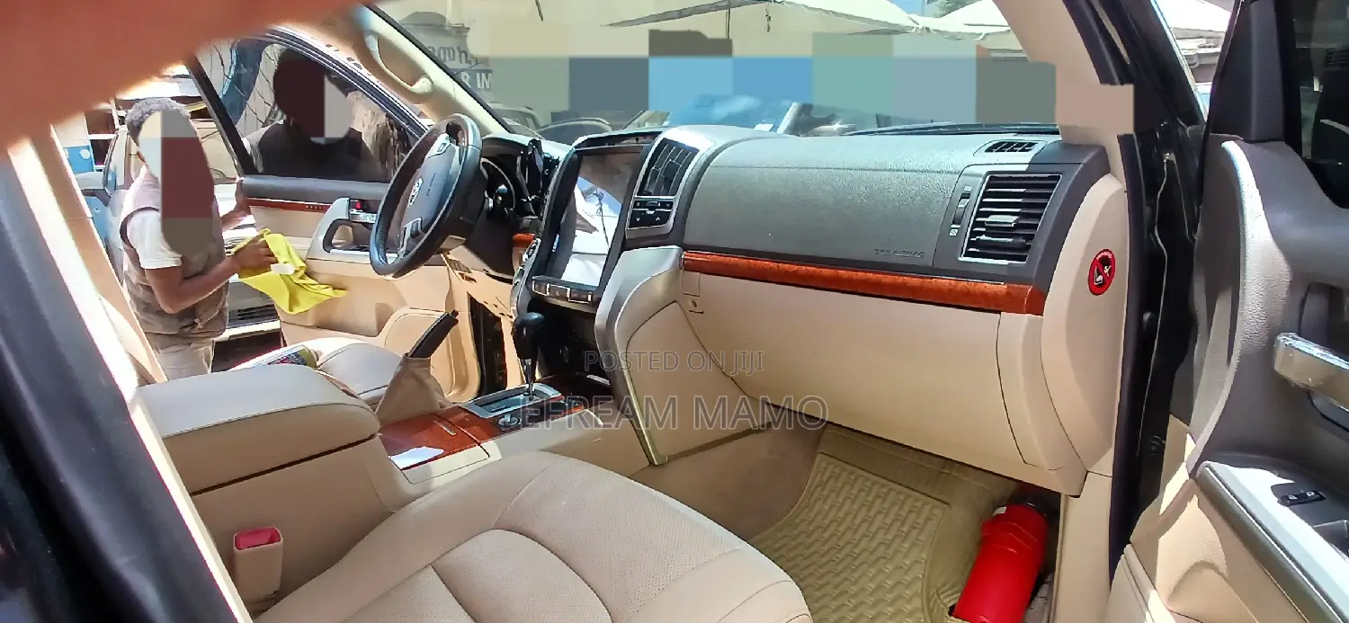 Toyota Land Cruiser 2015 Black