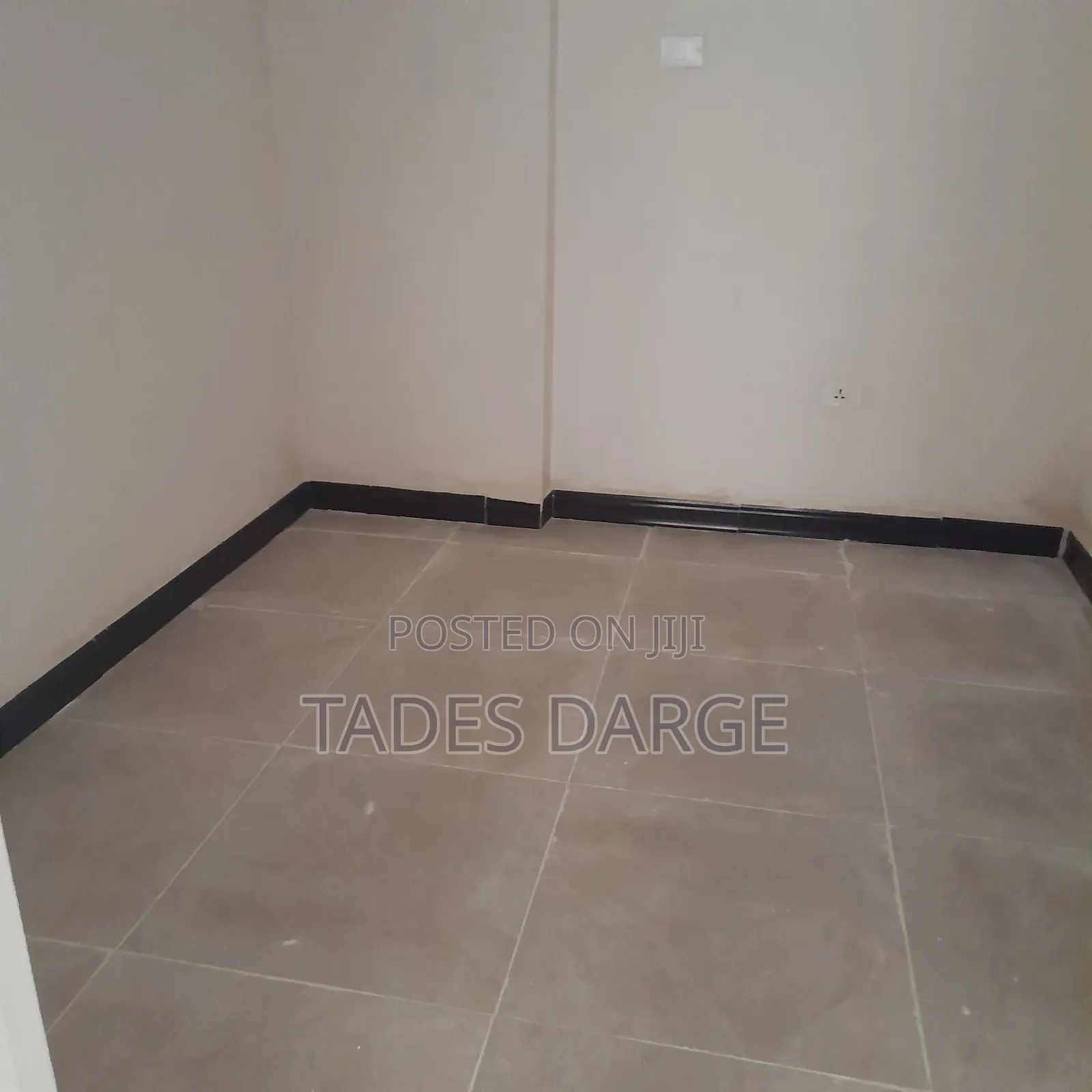 1bdrm Apartment in At, Yeka for sale