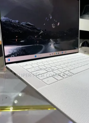 New Laptop Dell XPS 15 9510 16GB Intel Core I7 SSD 1T