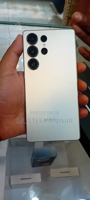 Photo - New Samsung Galaxy S25 Ultra 256 GB Gray