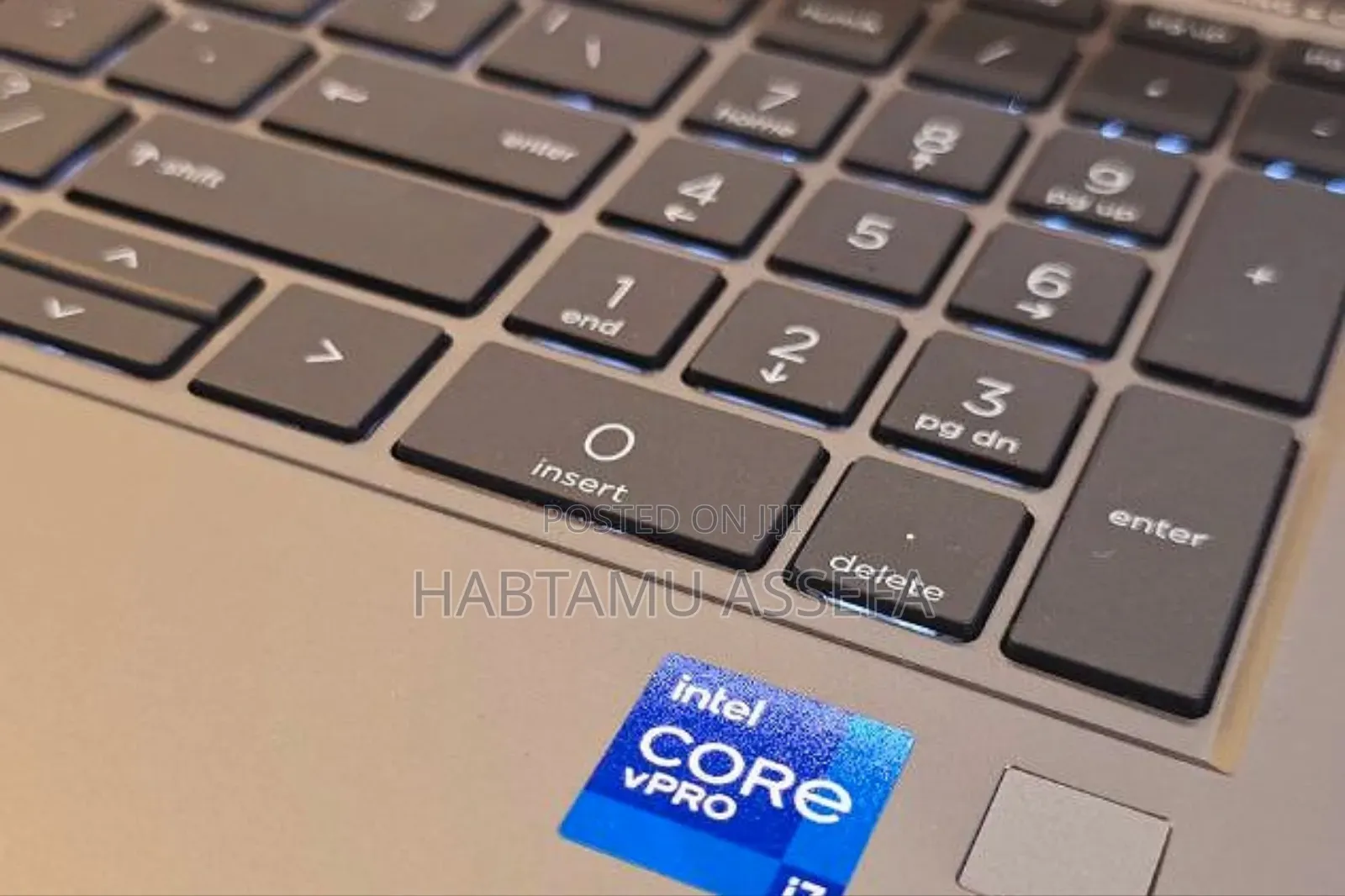 New Laptop HP ZBook Firefly G8 16GB Intel Core I7 SSD 1T