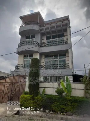 Furnished 6bdrm Apartment in Yeka for sale