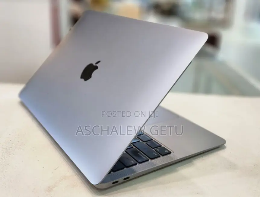 New Laptop Apple MacBook Air 2020 M1 16GB Apple M1 SSD 256GB
