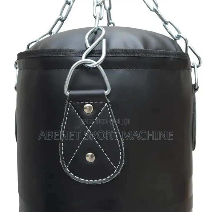 በቤቶ ስፖርት የሚሰሩበት ዘመናዊ የአዉሮጳዉያን ስታንዳርድ Reebok Punching Bag
