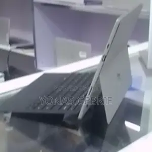 New Laptop Microsoft Surface Pro 7 8GB Intel Core I7 SSD 128GB