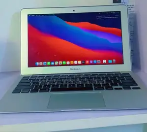 Photo - Laptop Apple MacBook 2013 4GB Intel Core I5 SSD 256GB