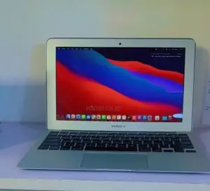 Laptop Apple MacBook 2013 4GB Intel Core I5 SSD 256GB