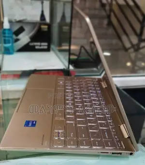 New Laptop HP Envy X360 8GB Intel Core I7 SSD 1T