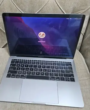 New Laptop Apple MacBook Pro 2017 16GB Intel Core I5 SSD 256GB