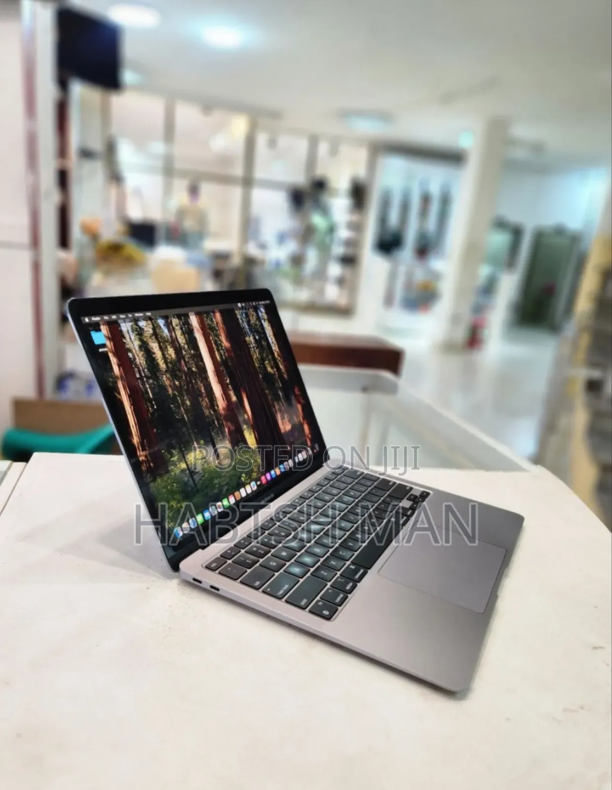 New Laptop Apple MacBook Air 2020 M1 16GB Apple M1 SSD 256GB