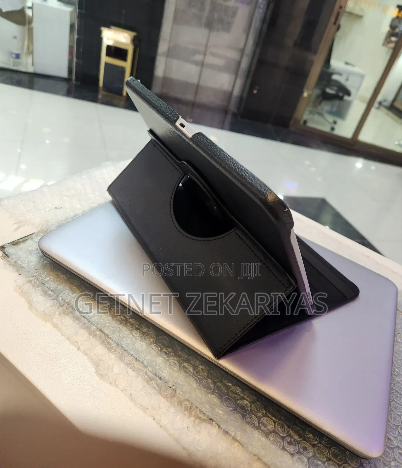 New Samsung Galaxy Tab 3 10.1 P5220 16 GB