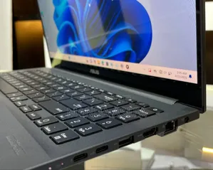 New Laptop Asus 16GB Intel Core I9 SSD 1T