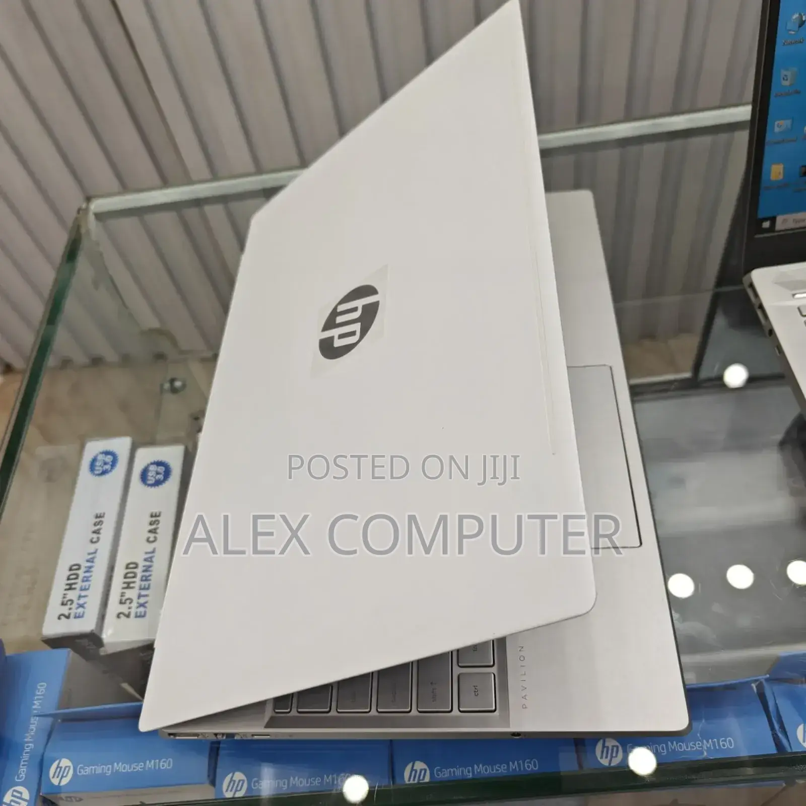 New Laptop HP Pavilion 15 16GB Intel Core I7 SSD 512GB