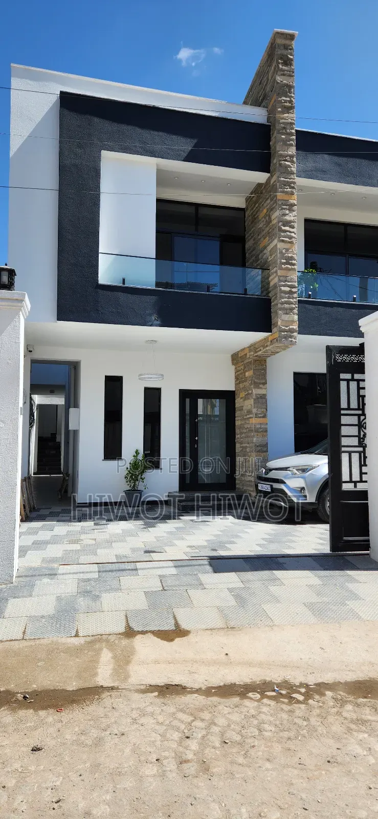 6bdrm House in Owner, Yeka for sale