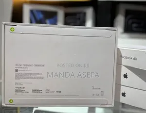 New Laptop Apple MacBook Air 16GB Apple M4 SSD 256GB