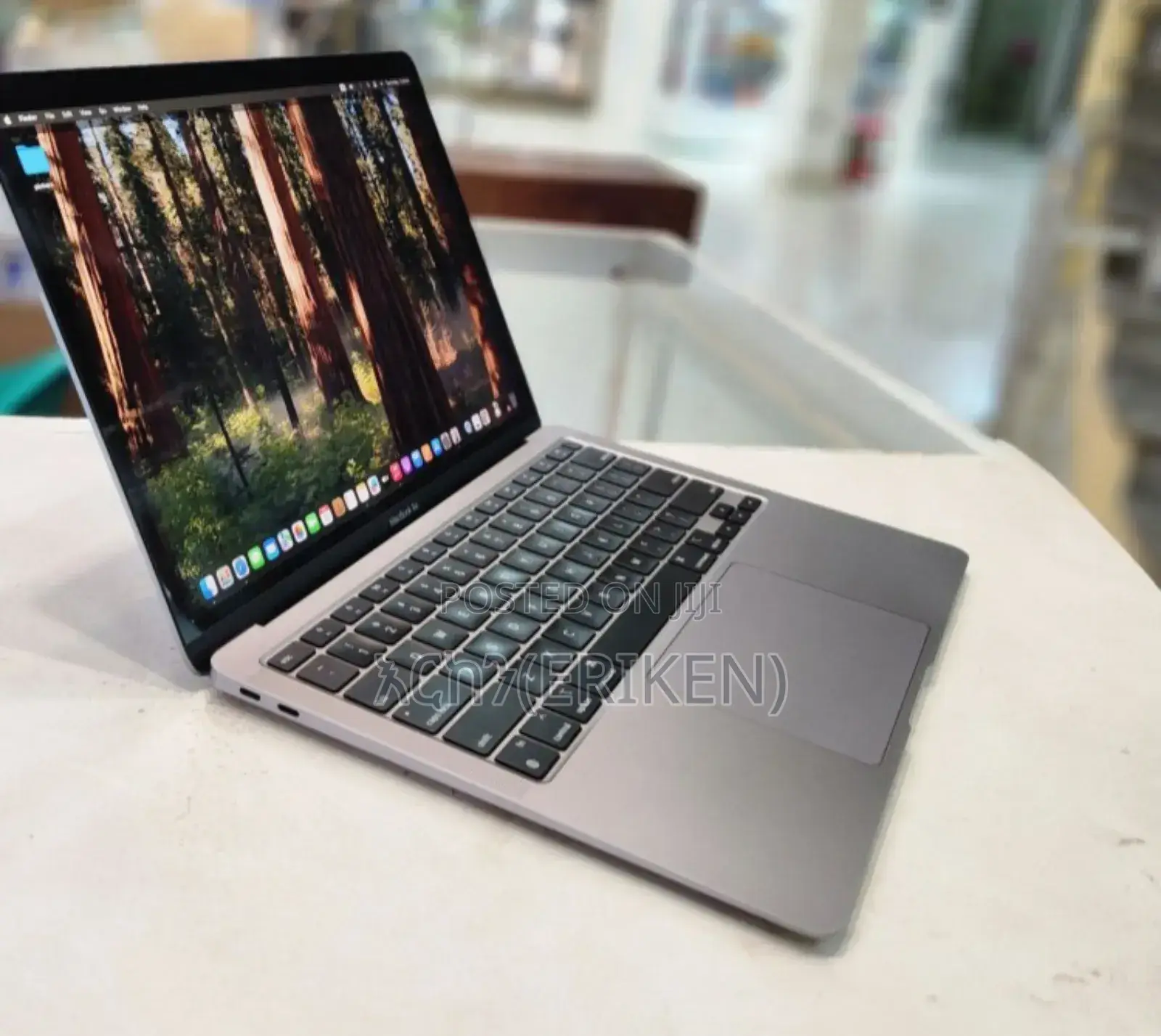 New Laptop Apple MacBook Air 2020 M1 16GB Apple M1 SSD 256GB