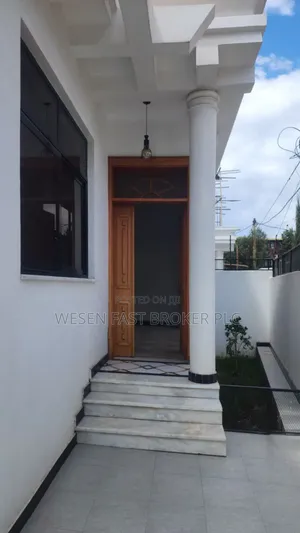 Photo - 5bdrm Villa in ቪላ ቤት, Addis Ketema for sale