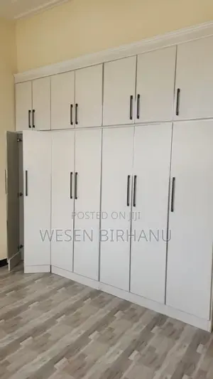 5bdrm Villa in ቪላ ቤት, Addis Ketema for sale