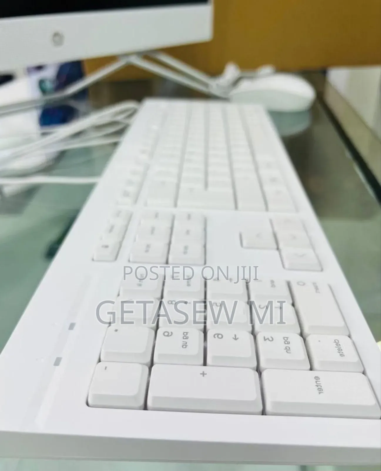 New HP 200 G4 22 All-in-One 8GB Intel Core I7 SSD 512GB