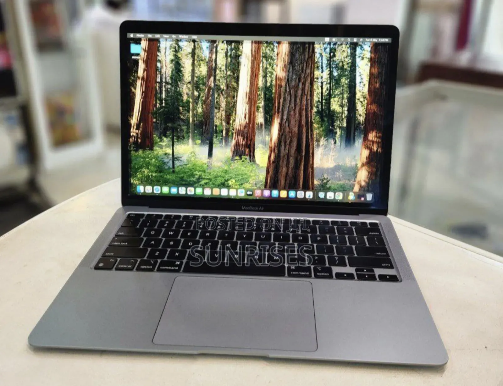 New Laptop Apple MacBook Pro M1 16GB Apple M1 SSD 256GB
