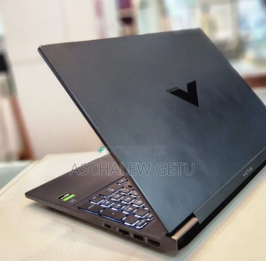 New Laptop HP Victus 15 8GB AMD Ryzen 5 SSD 512GB